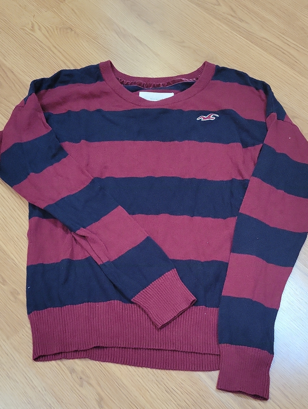 2000s Hollister Red and Navy Striped Crewneck Sweater